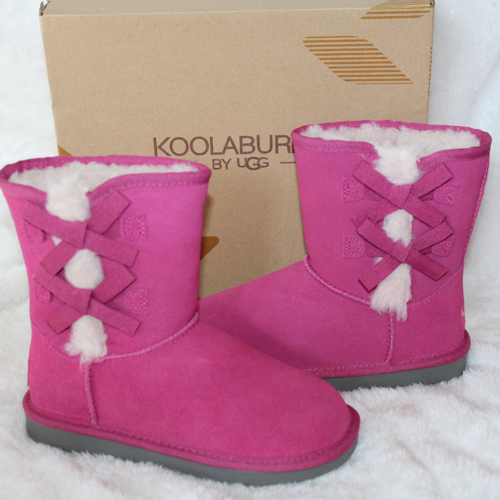 UGG KOOLABURRA CLASSIC SUEDE‎ FUR BOW BOOTS PINK